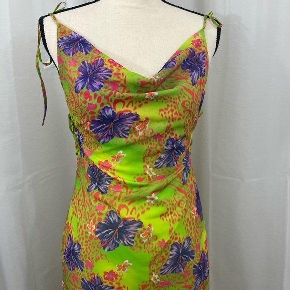 NEW I.AM.GIA Naphtalia Hibiscus Floral Print Maxi Dress w Slit and Seashell Belt - Picture 9 of 16